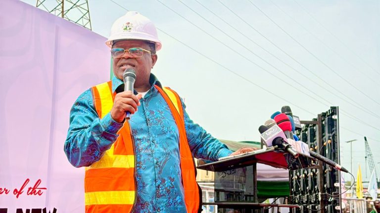 Eid Rush: Umahi Orders Immediate Opening of Abuja–Kaduna–Kano Road Sections